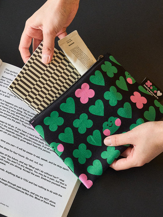 minini x DROPDROPDROP フラットポーチ M レニニ