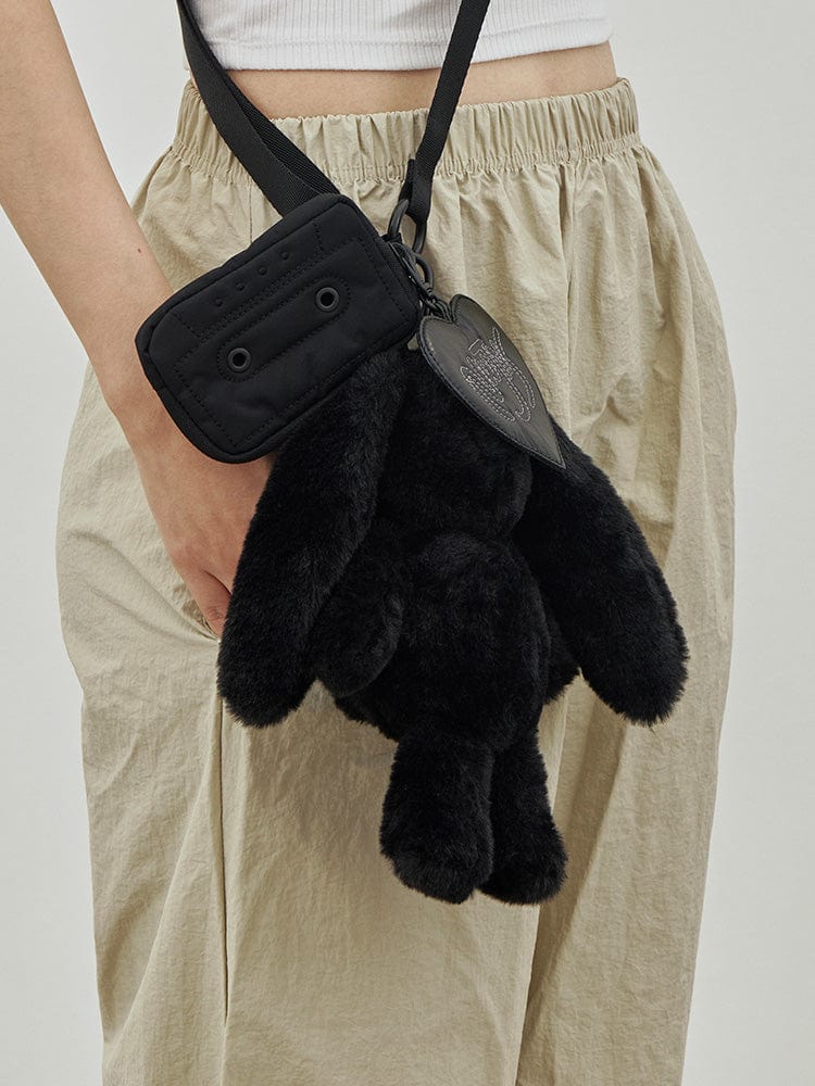NJ X COLLER ラビットポーチ(SHADE BLACK)