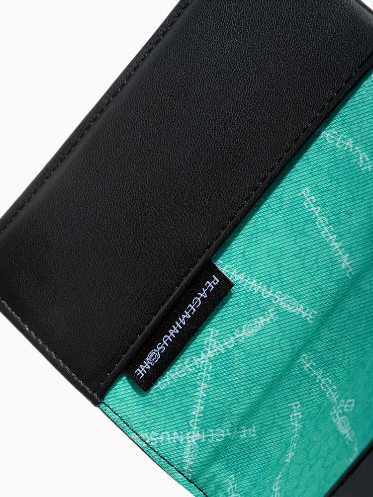 【先行予約販売】PEACEMINUSONE X ZO&FRIENDS パスポートケース