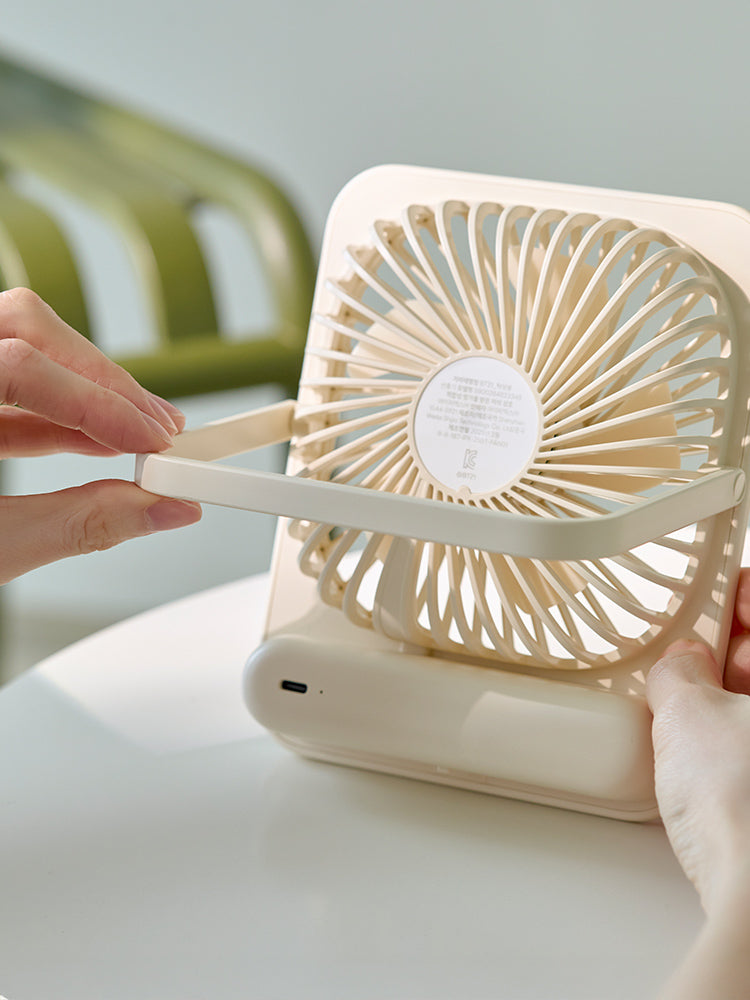 BT21 minini 卓上ファン(SCOUT) BT21