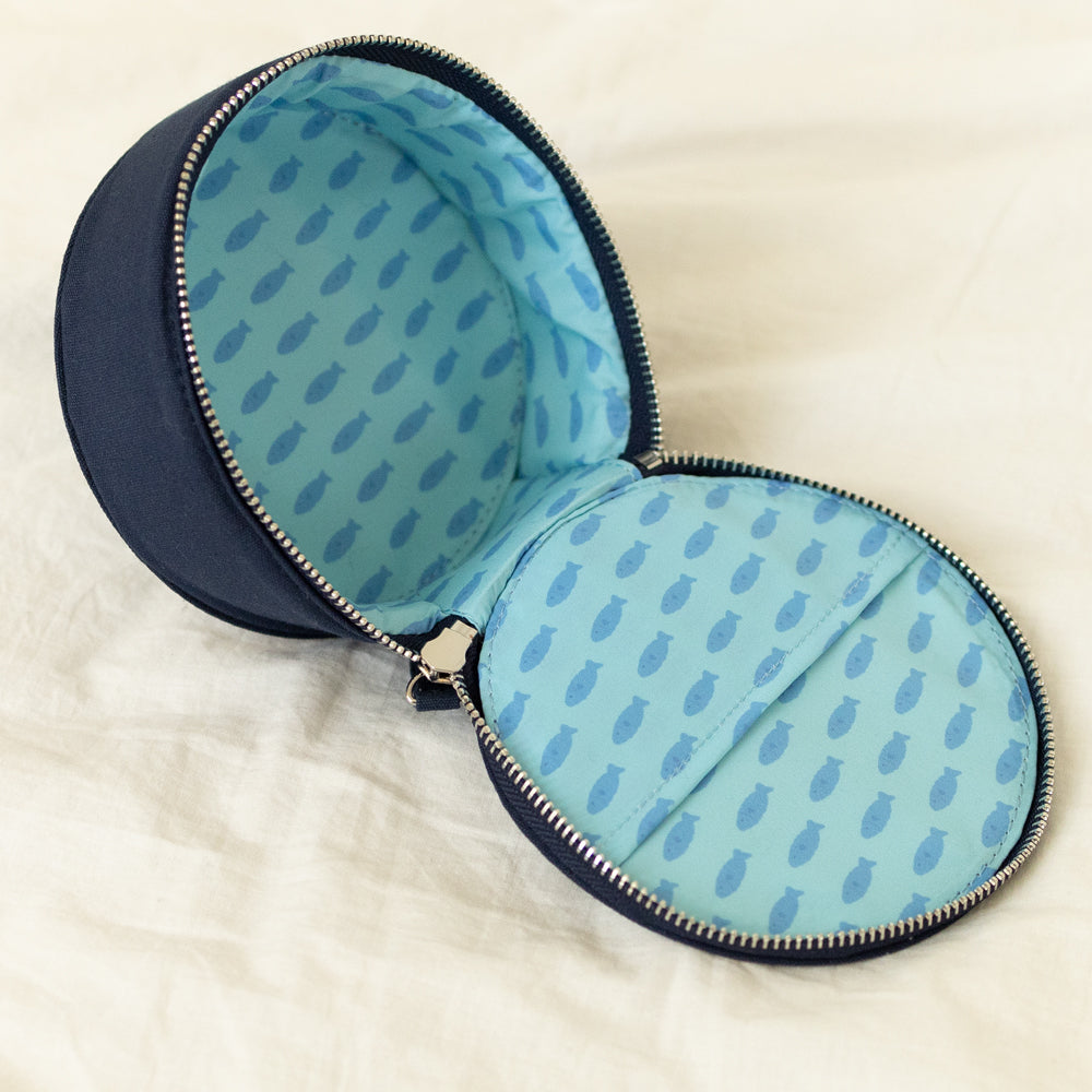 DINOTAENG 丸型ポーチ 釣り (COCOCUP)