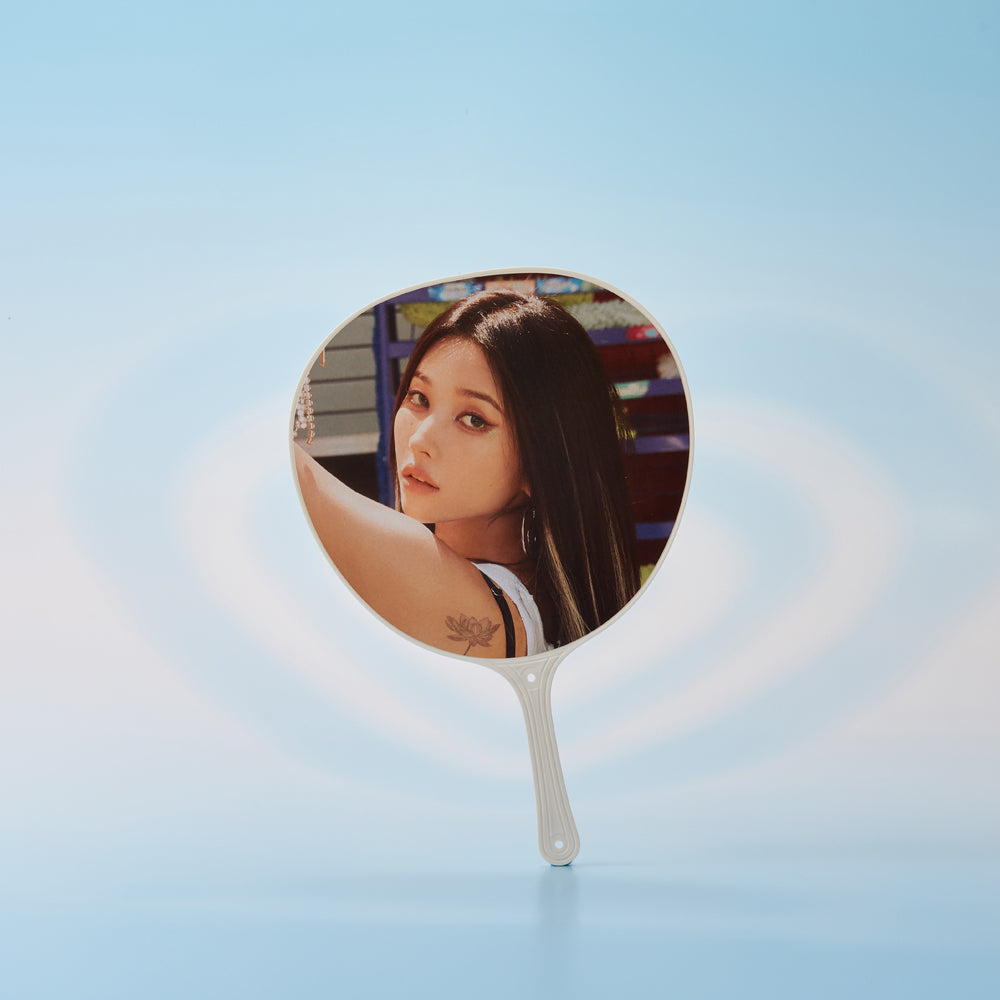 (G)I-DLE うちわ SOYEON