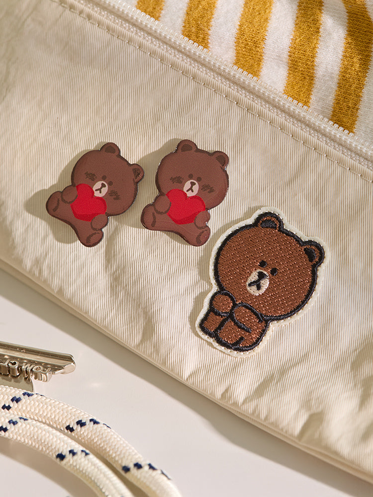 15周年ピンバッジ ブラウン – LINE FRIENDS SQUARE JAPAN OFFICIAL