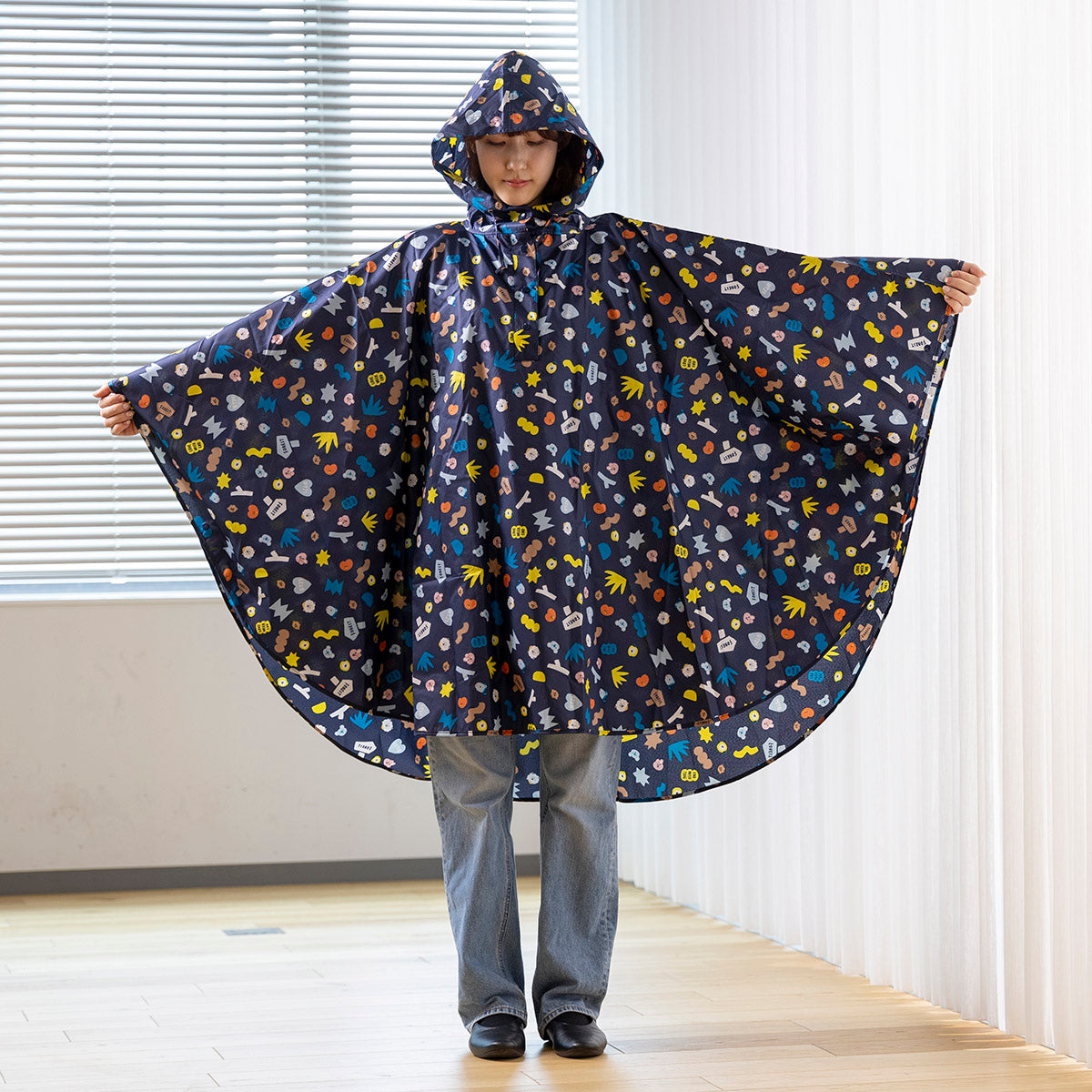 ポンチョ(ネイビー) BT21