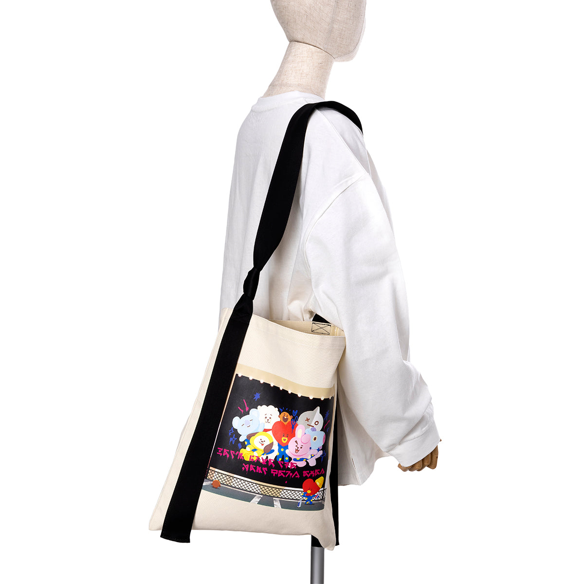 MUSEUM トートバッグ(ブラック) BT21