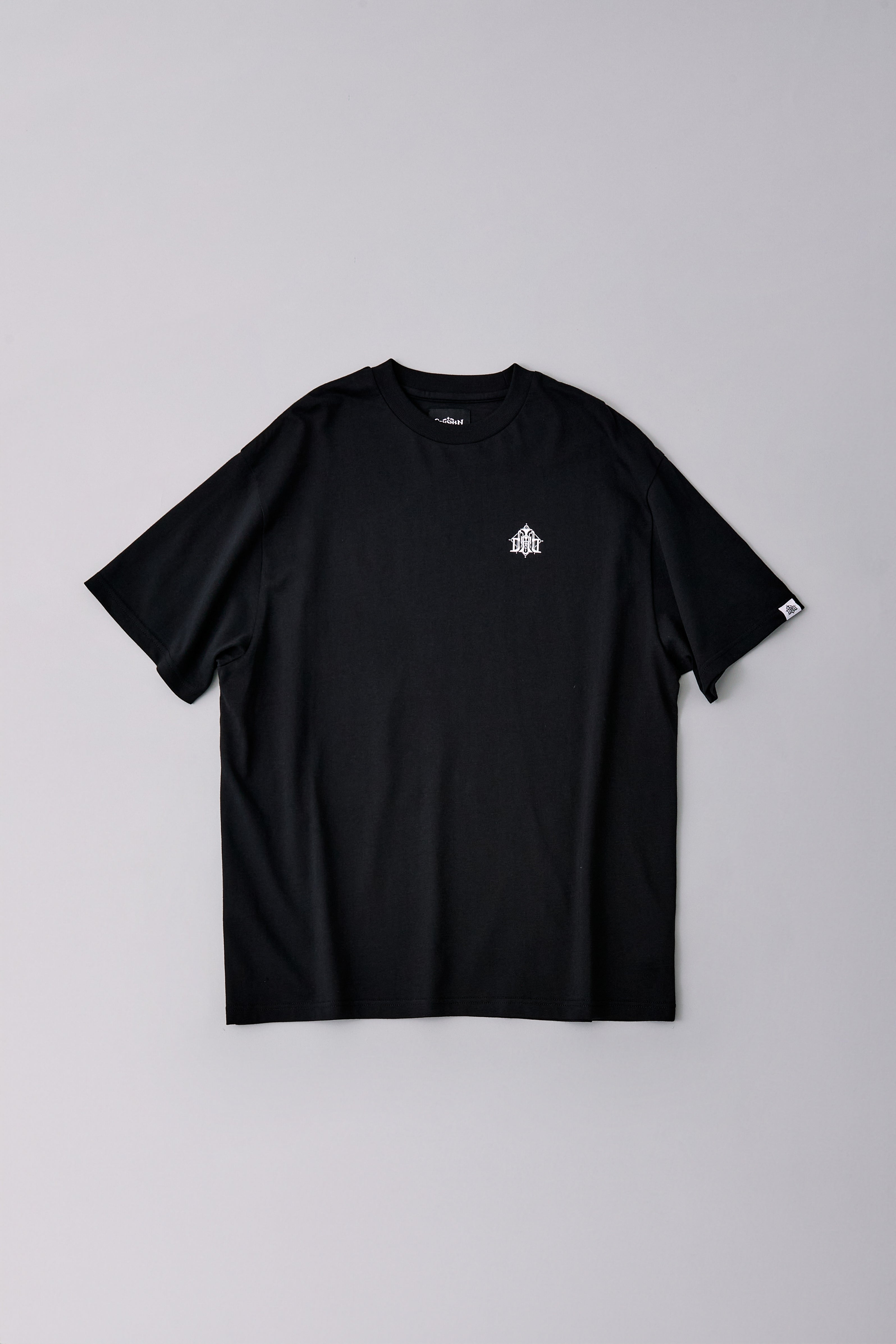 原神×LINE FRIENDS フォンテーヌ 4キャラ Tシャツ