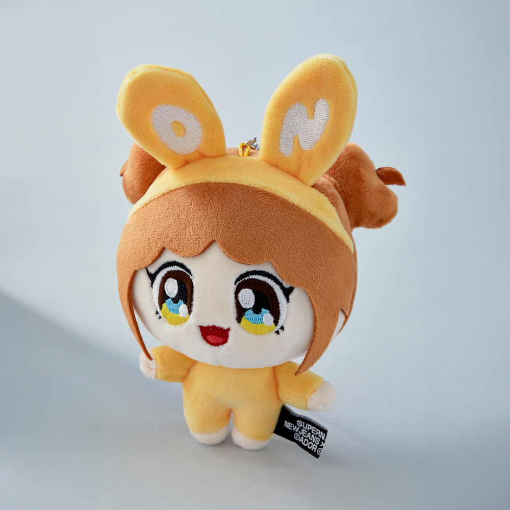 newjeans ラインフレンズ murakami ぬいぐるみ キーチェーン NewJeans x MURAKAMI ぬいぐるみキーリング(DANIELLE) – LINE FRIENDS