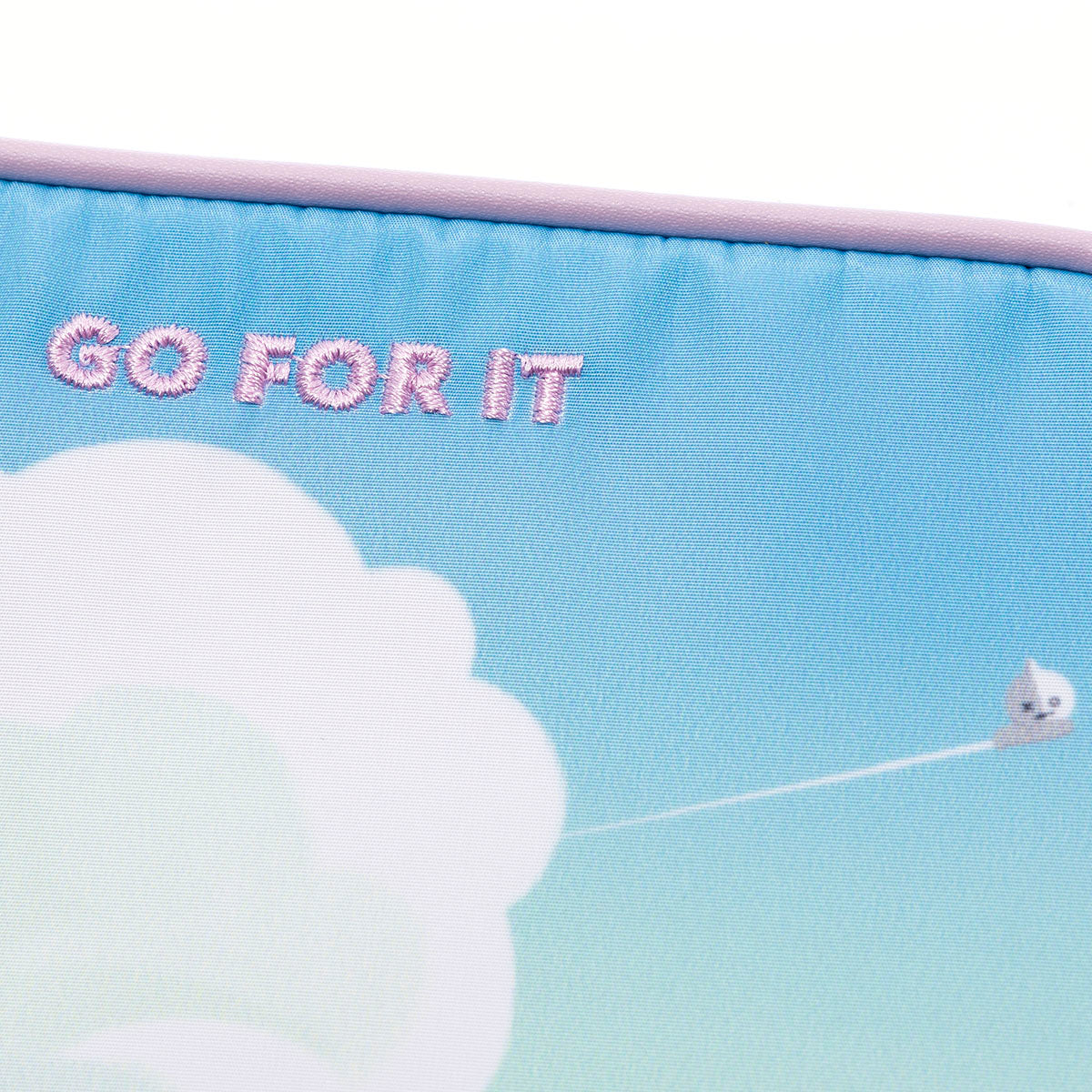 MUSEUM スクエアポーチ(GO FOR IT) BT21