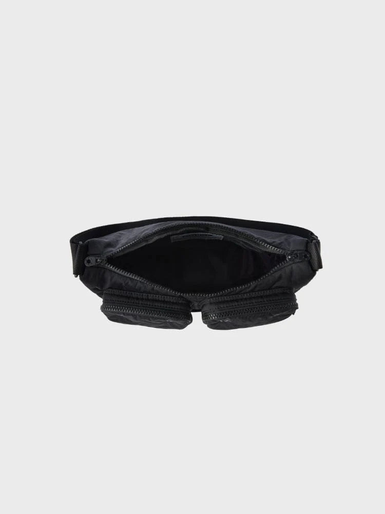 COLLER ボディバッグ シェードブラック – LINE FRIENDS SQUARE