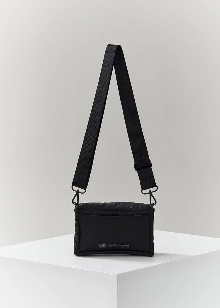 COLLER スクエアバッグ シェードブラック